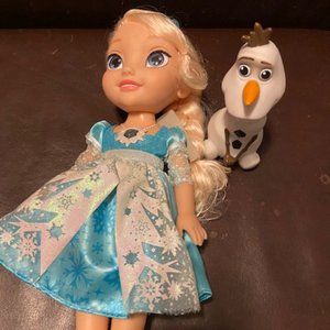 Disney's Frozen Singing Elsa Doll with Light-up Dress and Olaf